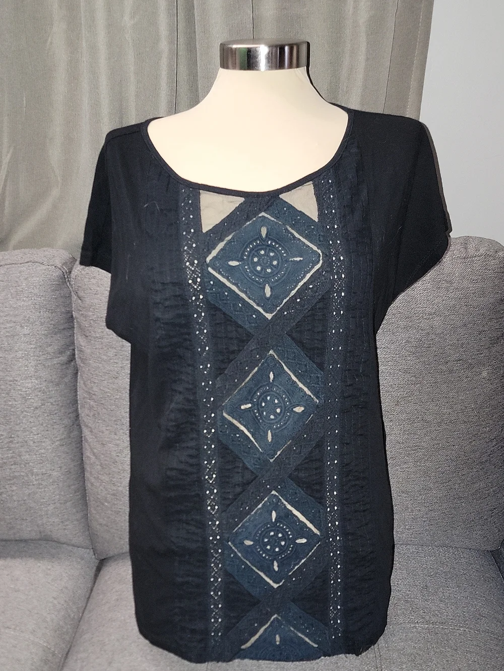 Ralph Lauren Black Embroidered Scoop Neck Top - Picture 1 of 4